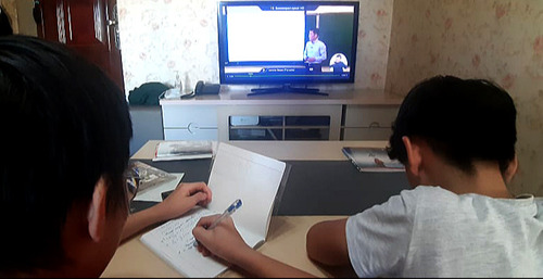 Даваа гарагаас нийслэлийн сургуулиудын бага ангийн сурагчдын хичээлийг цахимд шилжүүлнэ